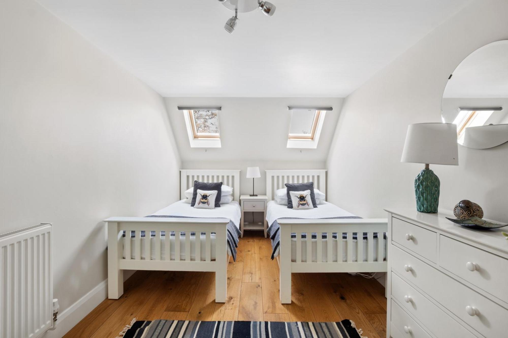 Cosy & Central Brockenhurst Flat, 2Br Exterior photo